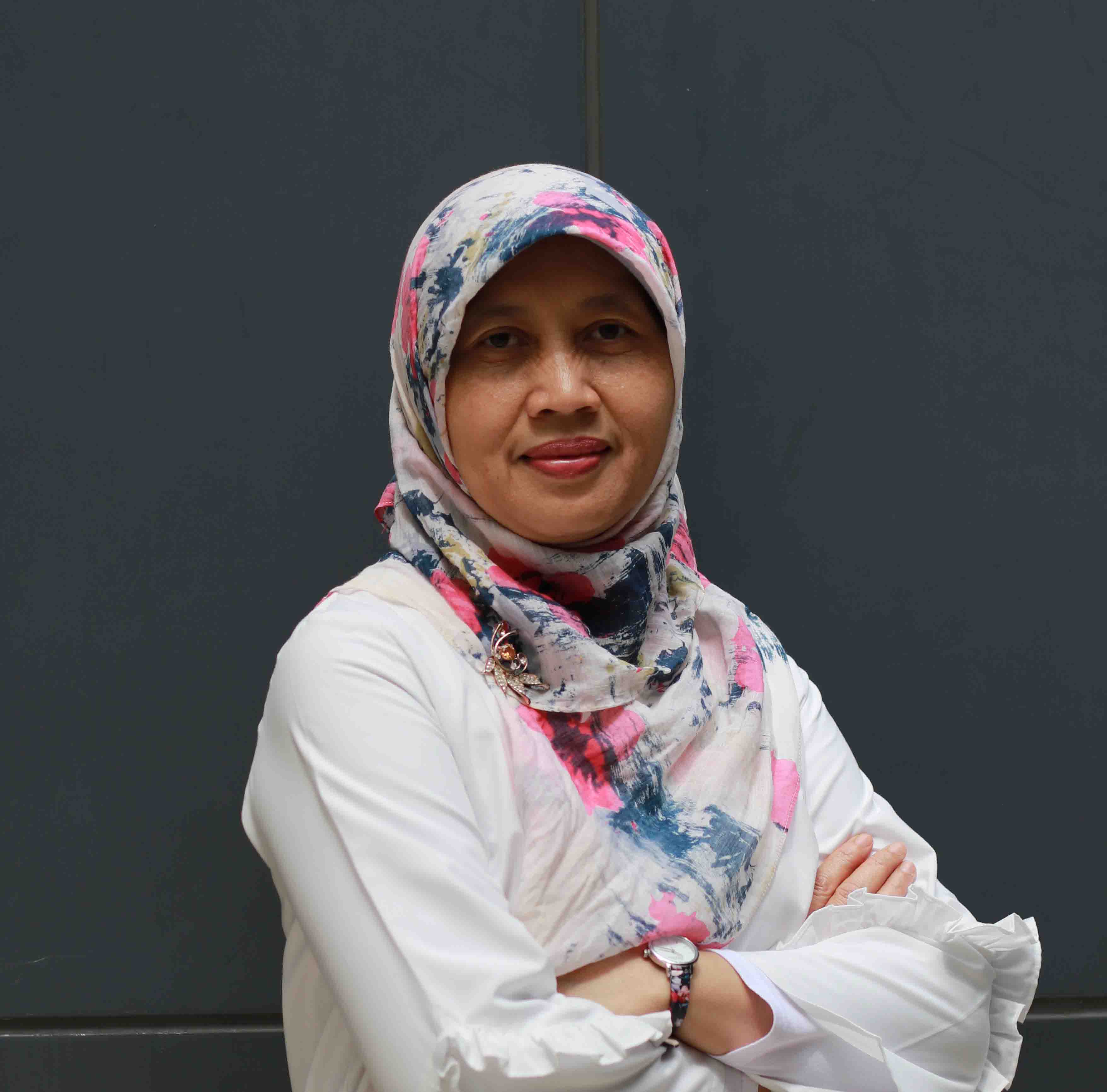 Foto Dr. Titik Harsanti